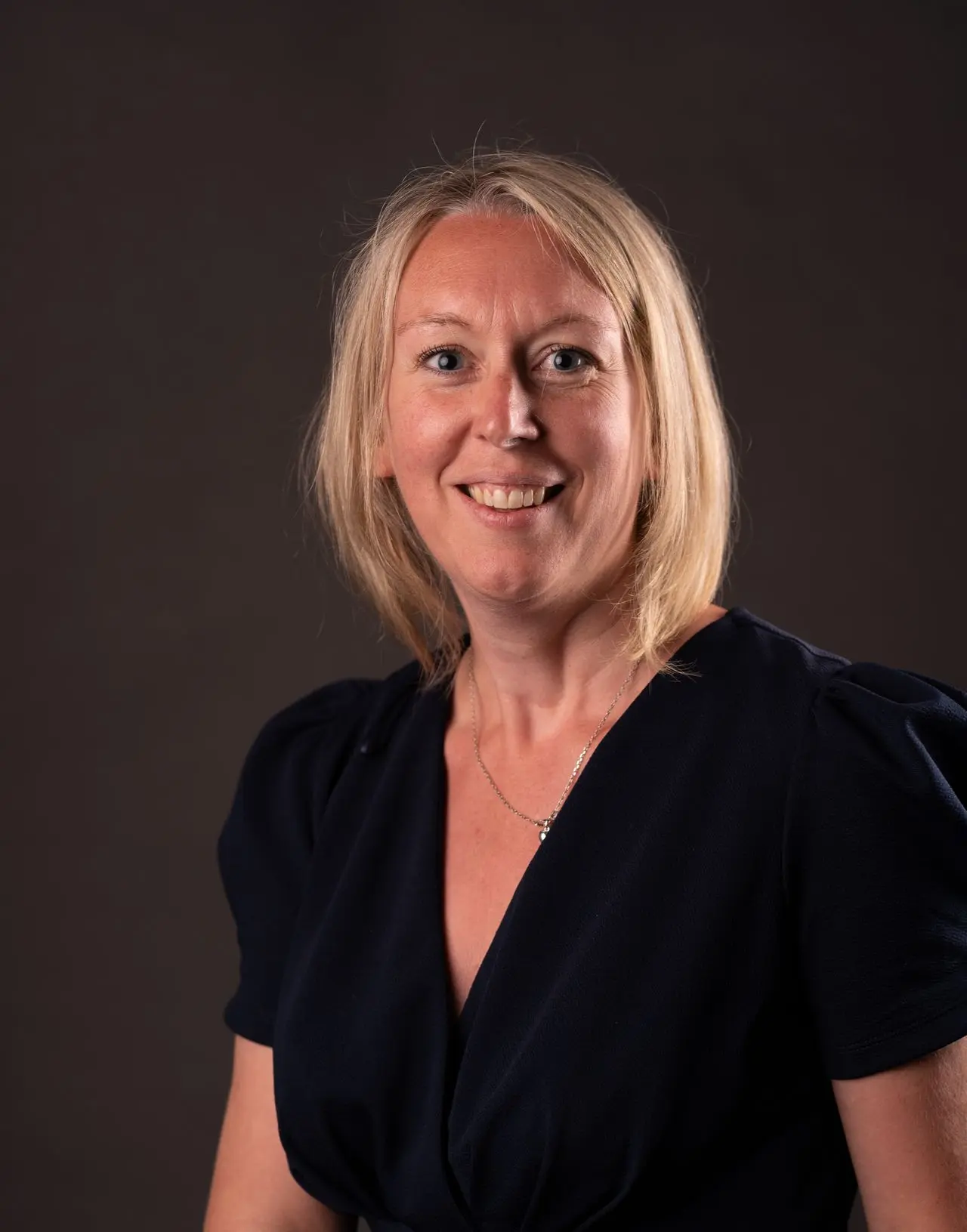 Amandine, responsable administratrice et financière